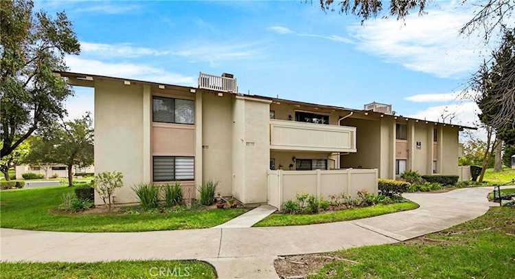 15920 Alta Vista Dr #2C, La Mirada, CA 90638