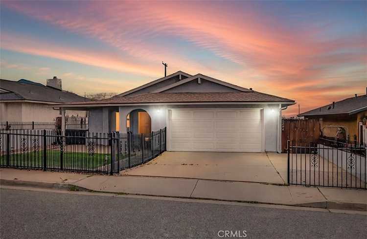 1294 N Blanchard, Banning, CA 92220