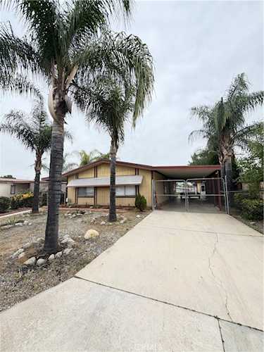 291 Coral Hills Rd, Perris, CA 92570