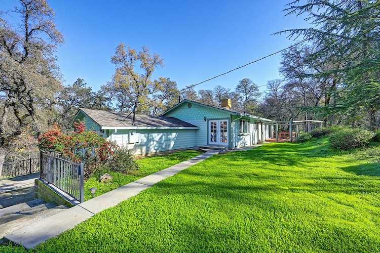 13765 Wright Road, Auburn, CA 95602