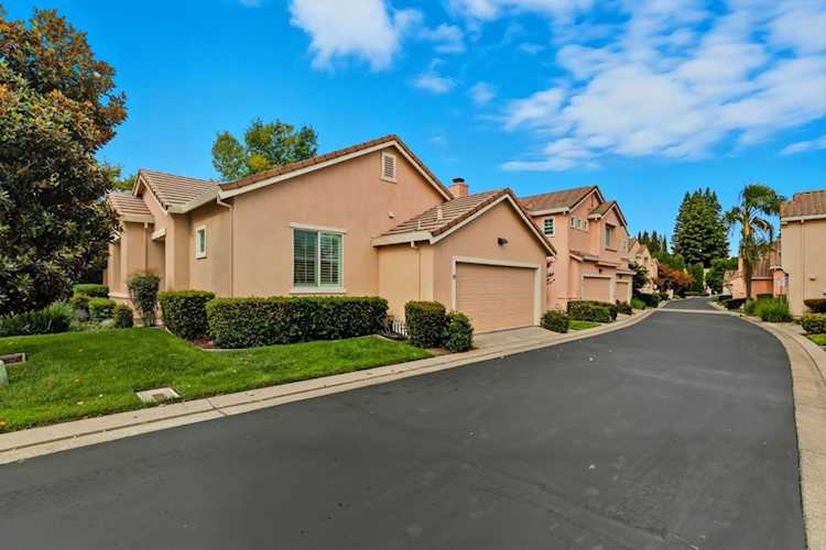28 Genoa Court, Sacramento, CA 95831
