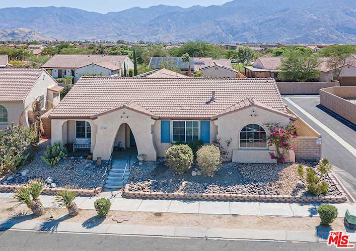 67649 Rio Pecos Dr, Cathedral City, CA 92234