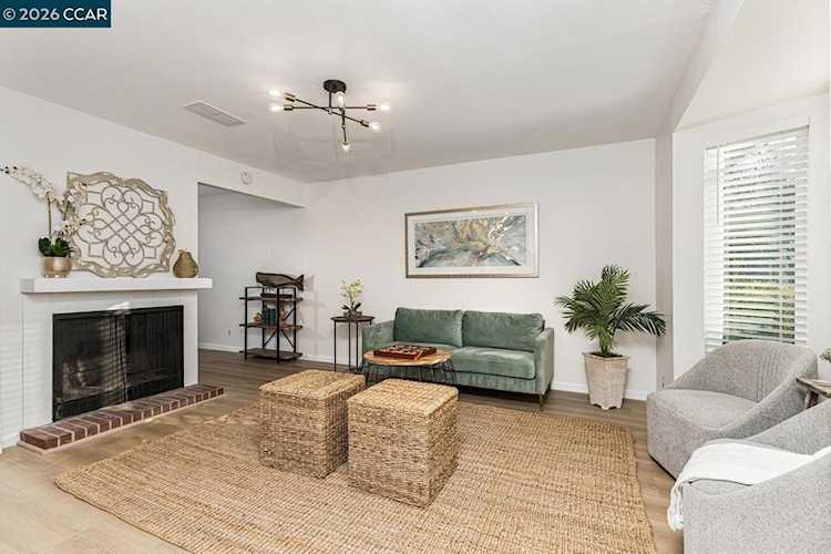 2730 2730 Walnut Blvd, Walnut Creek, CA 94596