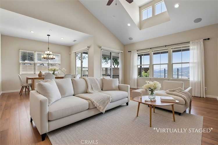 65 Listo St, Rancho Mission Viejo, CA 92694