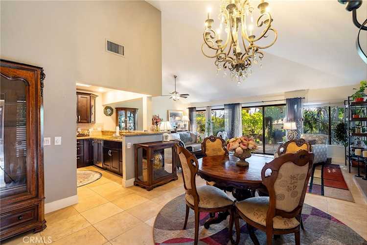 41644 Woodhaven Dr E, Palm Desert, CA 92211