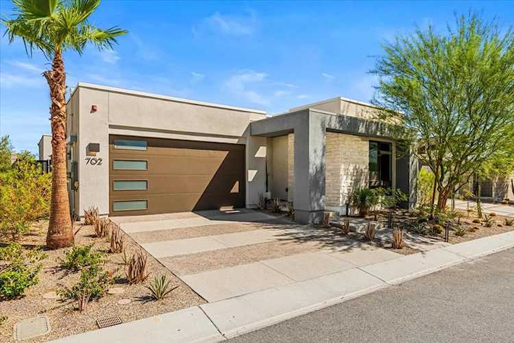 702 Fountain Dr Dr, Palm Springs, CA 92262