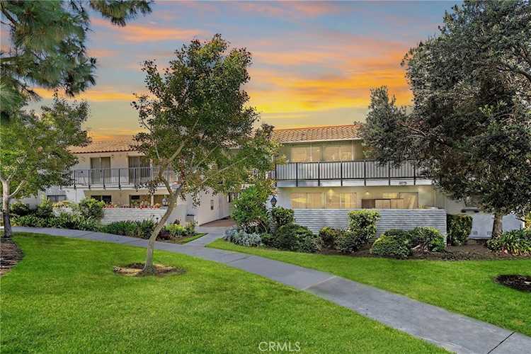 2279 W Via Mariposa #P, Laguna Woods, CA 92637
