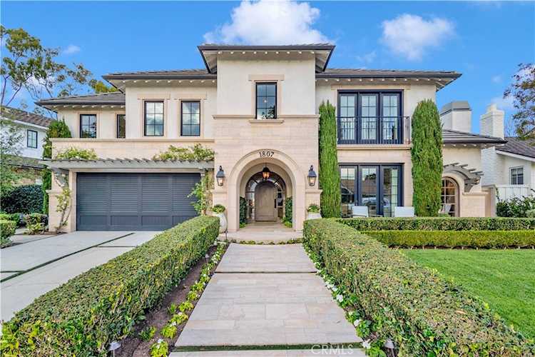 1807 E Newport Hills Dr, Newport Beach, CA 92660