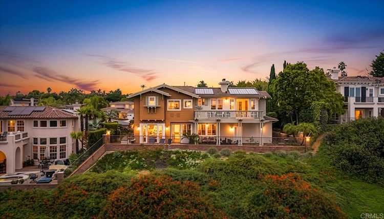 1375 Ravean Ct, Encinitas, CA 92024