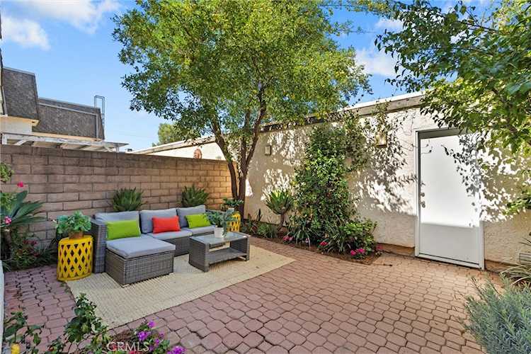 19041 Hamlin #5, Reseda, CA 91335