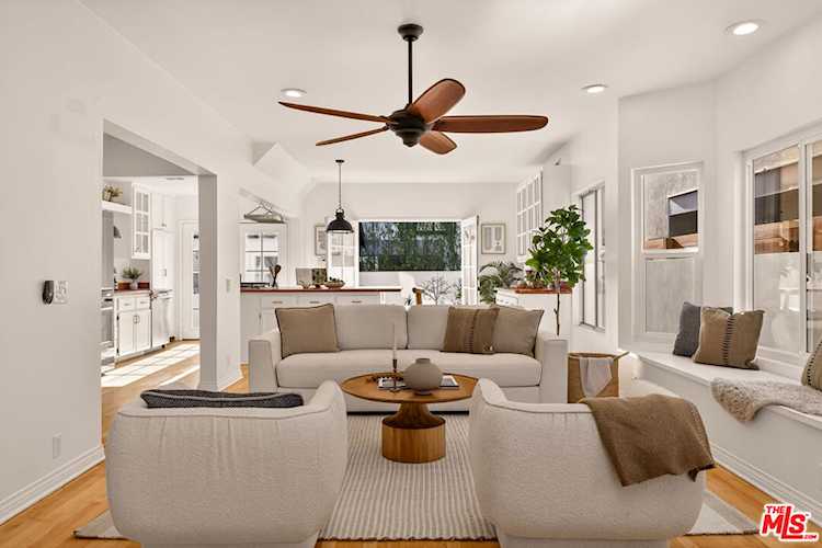 3223 Thatcher Ave, Marina Del Rey, CA 90292