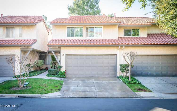 19235 Index St #3, Porter Ranch, CA 91326