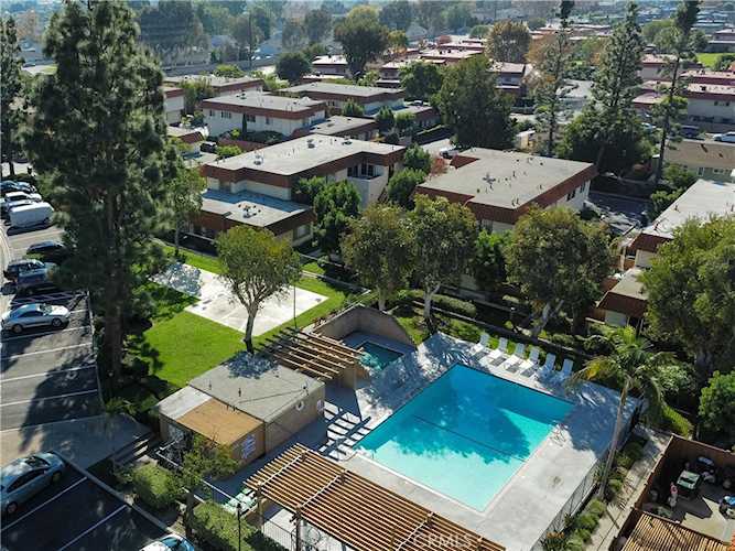 22722 Malaga, Lake Forest, CA 92630