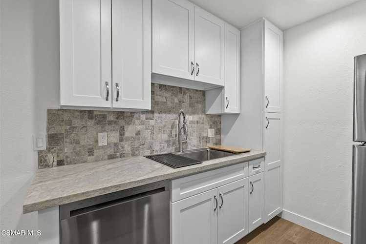 1246 Patricia Ave #21, Simi Valley, CA 93065