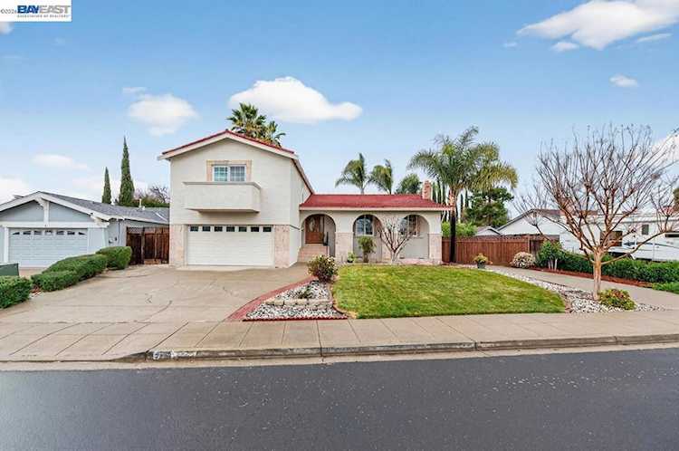 574 574 Cinnabar Dr, Livermore, CA 94550