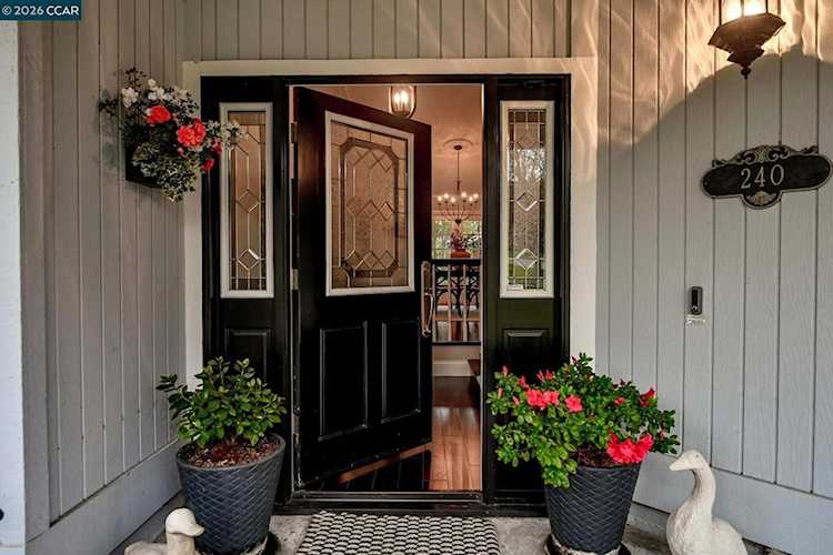 240 240 Morris Ranch Ct., Danville, CA 94526-2634