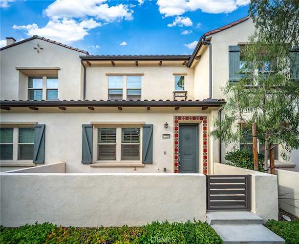 12128 Summer Ln, Whittier, CA 90602