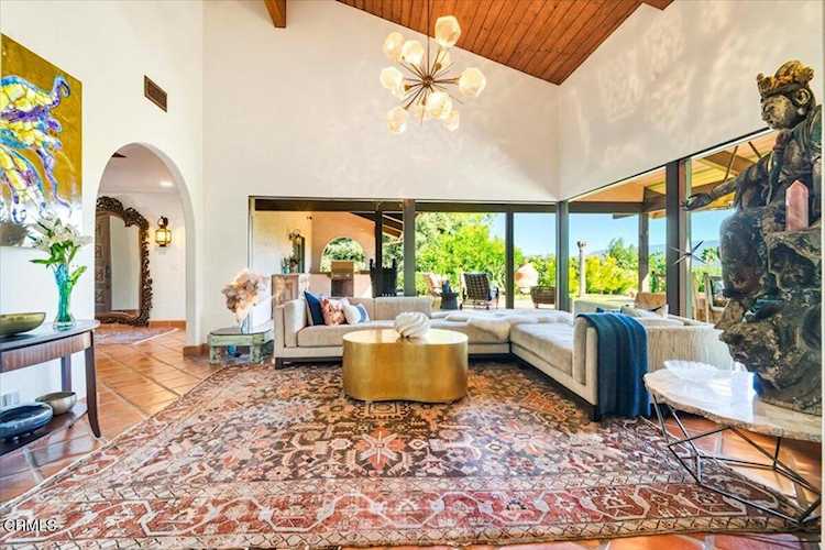 515 Del Oro Dr, Ojai, CA 93023