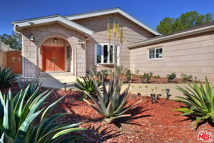 6015 Topeka Dr, Tarzana, CA 91356