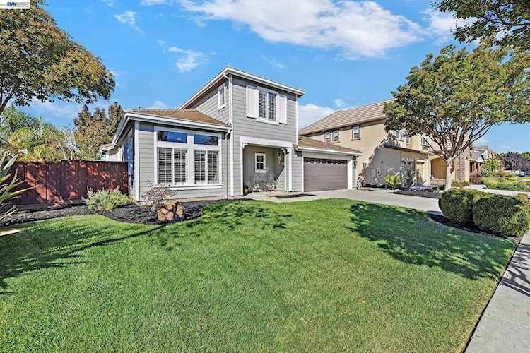 6257 6257 Honeysuckle Dr, Newark, CA 94560