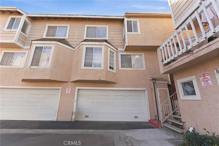 2915 E 60th Pl #A, Huntington Park, CA 90255