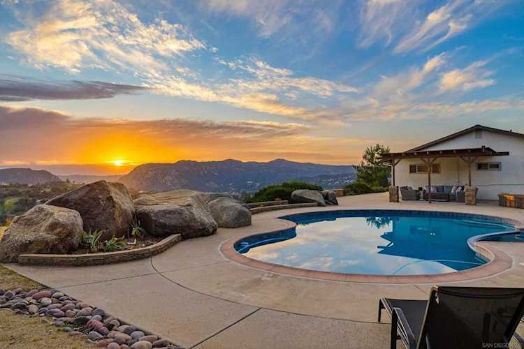 1259 Alpine Estates Pl, Alpine, CA 91901