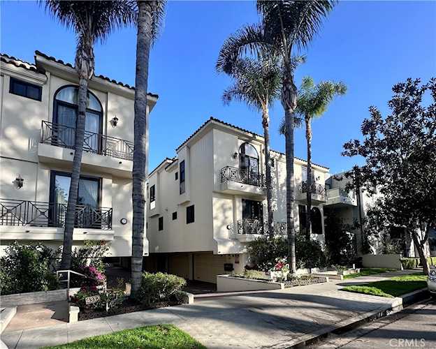 4328 Gentry Ave #2, Studio City, CA 91604
