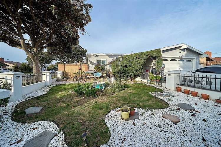 2513 W Mall Place, Anaheim, CA 92804