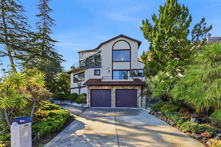 22670 22670 San Juan Rd, Cupertino, CA 95014