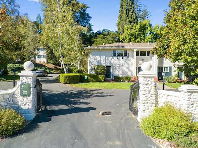 600 Pennsylvania Ave #21, Los Gatos, CA 95030