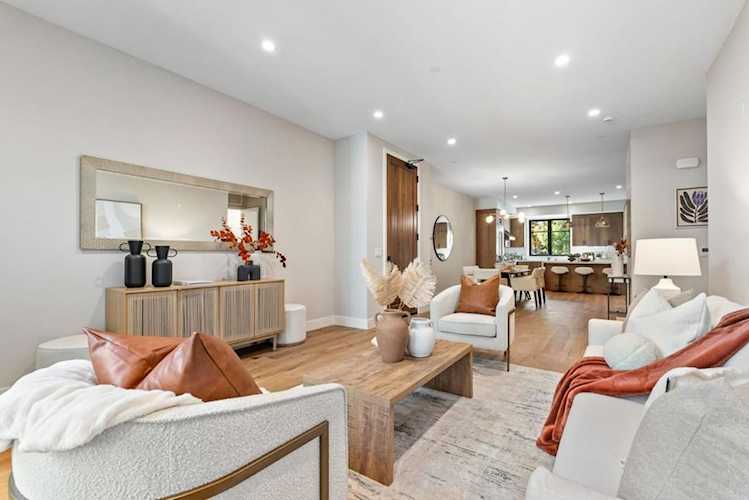 221 Hope St, Mountain View, CA 94041