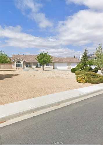 13250 Ivanpah Rd, Apple Valley, CA 92308