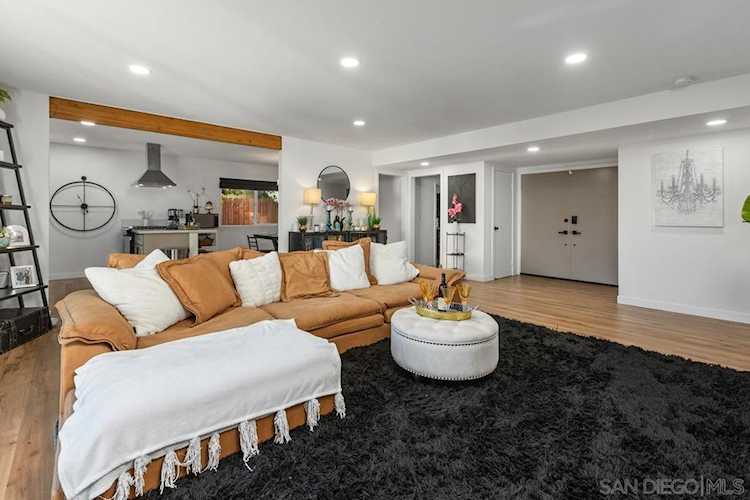 1811 Iris Way, Escondido, CA 92027