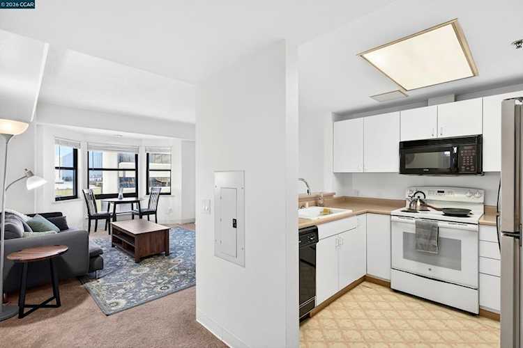 988 988 Franklin St #707, Oakland, CA 94607-0000