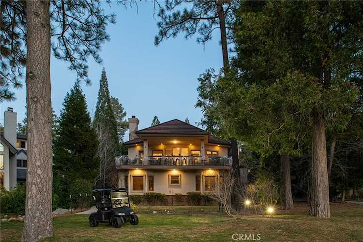 482 Golf Course Rd, Lake Arrowhead, CA 92352