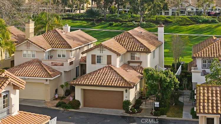 15 Via Floria, Rancho Santa Margarita, CA 92688