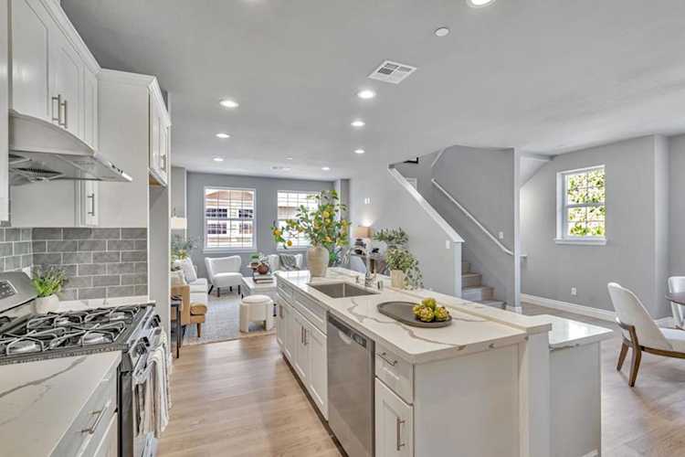 807 Maybeck Place, Hayward, CA 94544