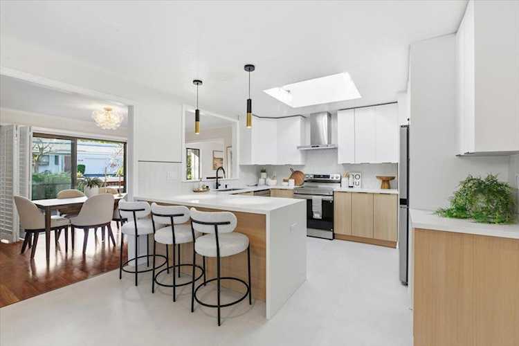 22851 Stonebridge St, Cupertino, CA 95014