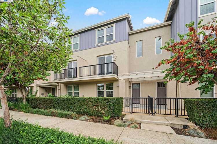 2336 2336 Carbondale Way, Dublin, CA 94568