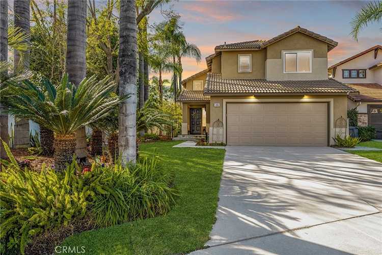 39 Touraine Place, Lake Forest, CA 92610
