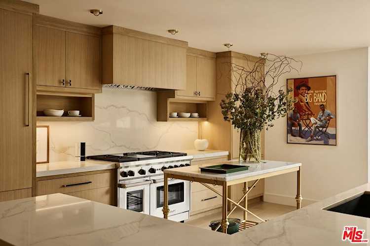 211 S Spalding Dr #110N, Beverly Hills, CA 90212