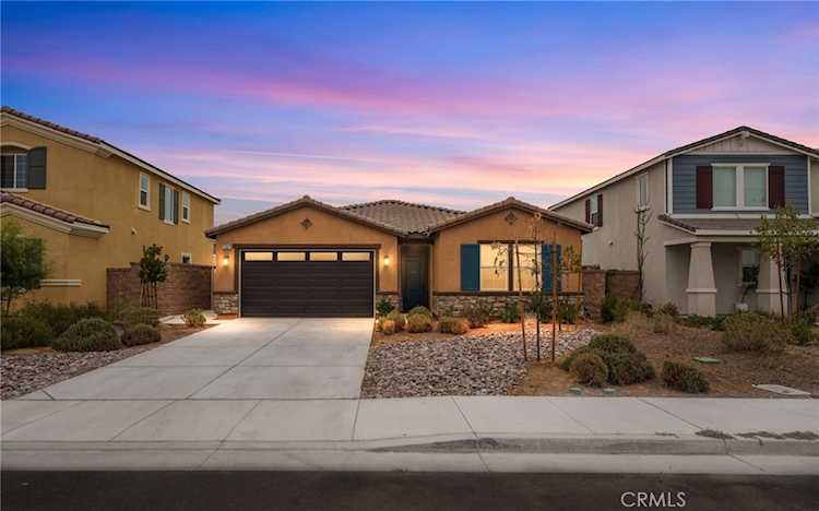 26862 Checkers Dr, Menifee, CA 92585