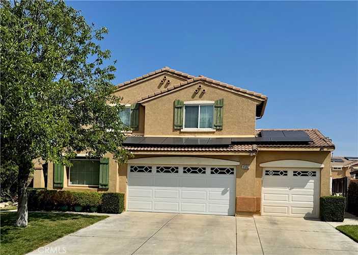 45002 Thalia Ln, Lake Elsinore, CA 92532