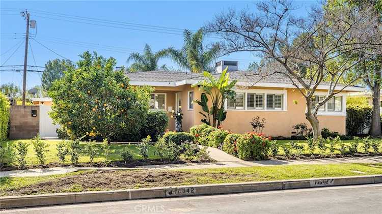 16642 Los Alimos St, Granada Hills, CA 91344