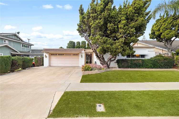 14571 Wakefield, Westminster, CA 92683