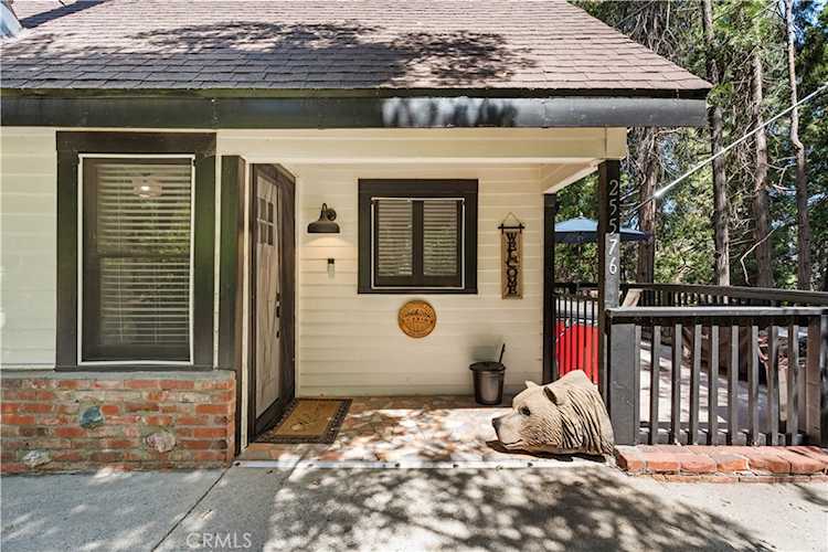 25576 Hi Ln, Twin Peaks, CA 92391