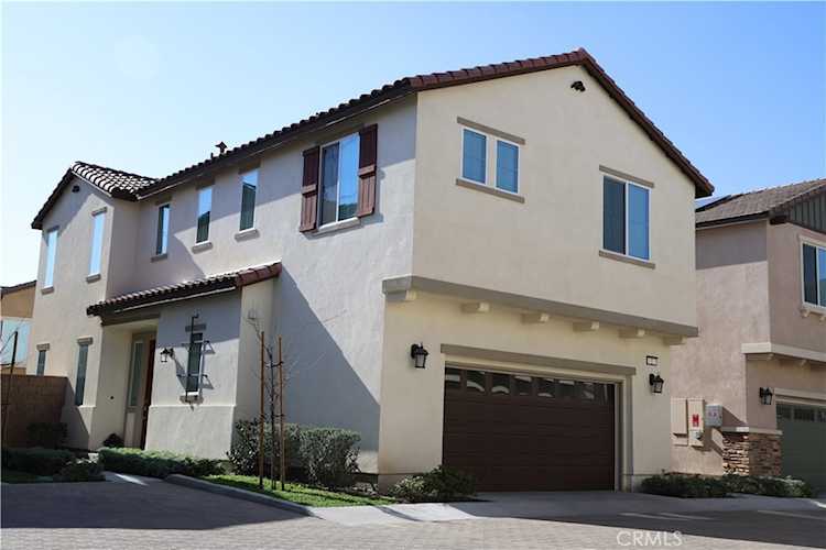 16255 Castello #2, Fontana, CA 92336
