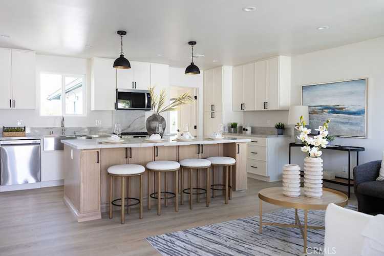 605 W Gaillard, Glendora, CA 91740