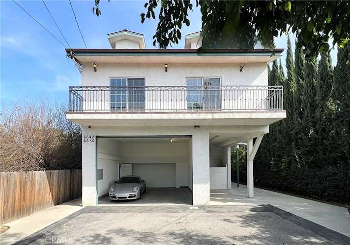 6648 Gaviota Ave, Lake Balboa, CA 91406