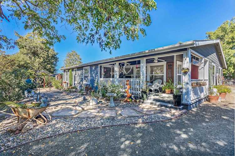 265 Perkins St, Los Alamos, CA 93440
